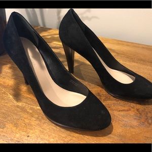 Via Spiga suede pumps